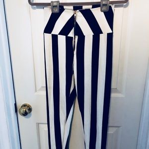 Black and White Vertical Striped Leggings